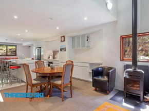 Mosswood 4, Thredbo Village